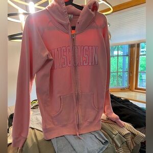 Size M Wisconsin Zip